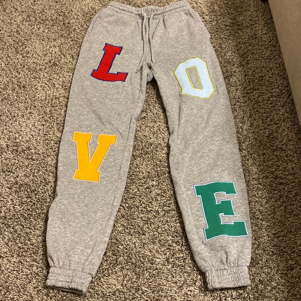 L. O. V. E. Joggers, No Boundaries, size: Juniors XS, color: gray